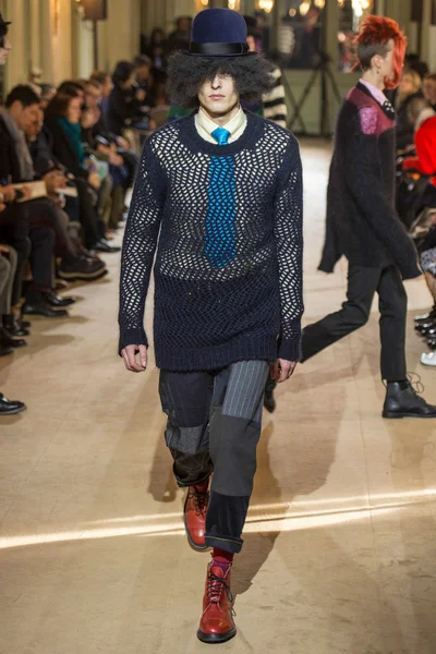 Look 42